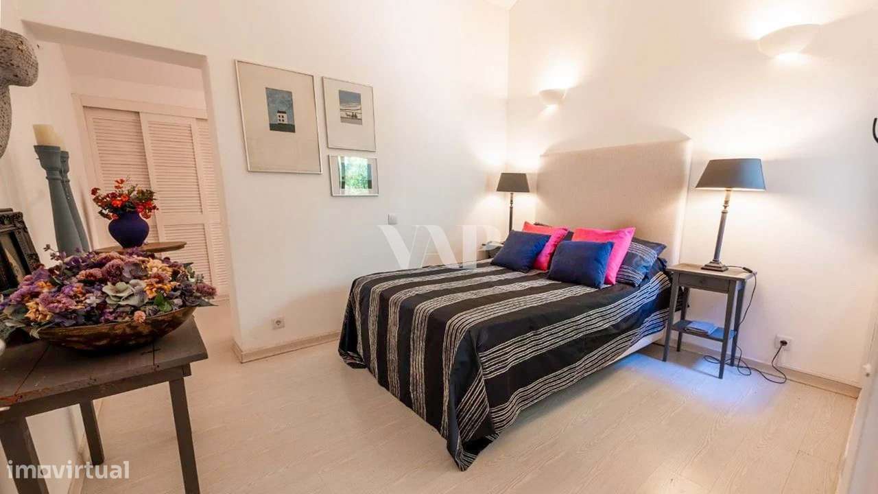 Moradia Térrea Renovada 3+1 Quartos com Piscina e Vista Golfe em Vilam-26