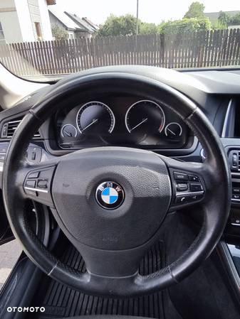 BMW Seria 5 530d xDrive - 6