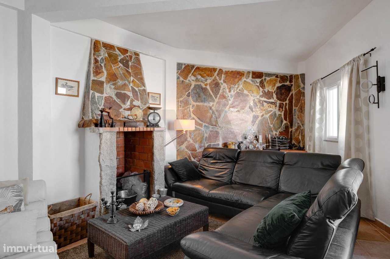 Moradia Térrea T5 com Piscina no Centro de Pias – Totalmente Renovada-23