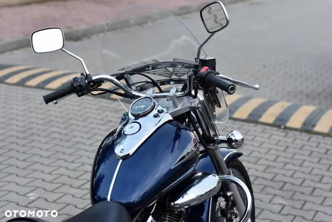 Suzuki Intruder - 11