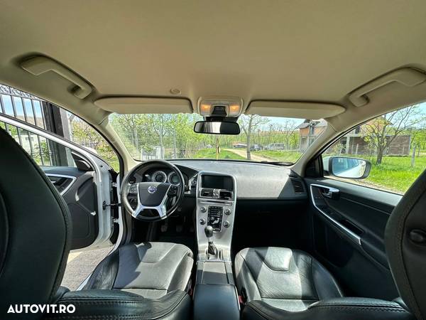 Volvo XC 60 D3 Kinetic - 1