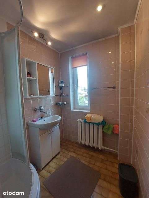 Dom dwurodzinny, blisko Pkp, starówki,6 pokoi-7