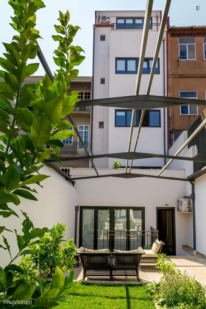 Estúdio - localizado em Santo Ildefonso Porto - Grande imagem: 2/10