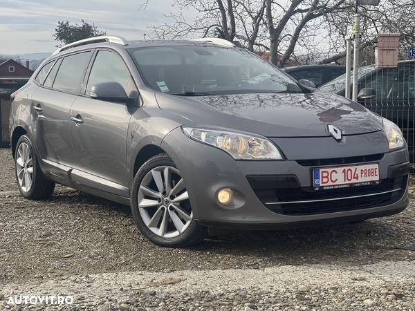 Renault Megane dCi 110 FAP EDC Paris - 1