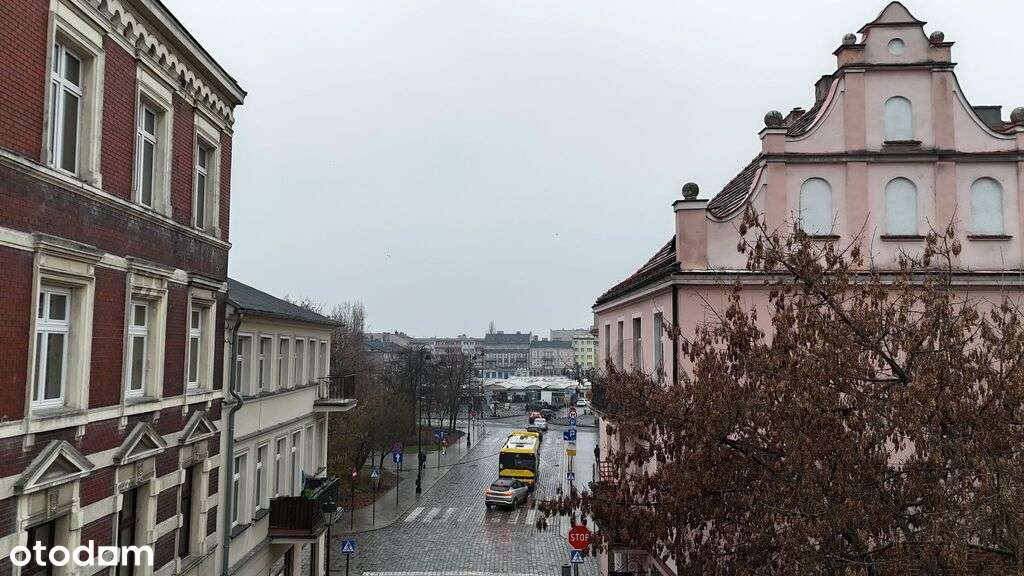 Piękna kamienica w sercu miasta-15