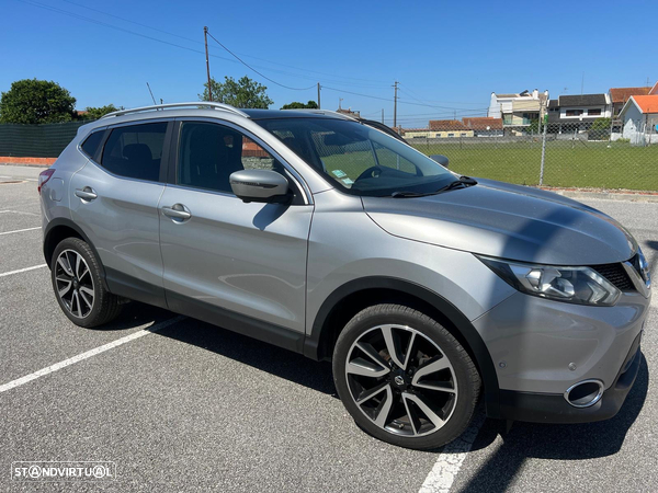 Nissan Qashqai 1.5 dCi Tekna Premium Pele S P.Preta - 4