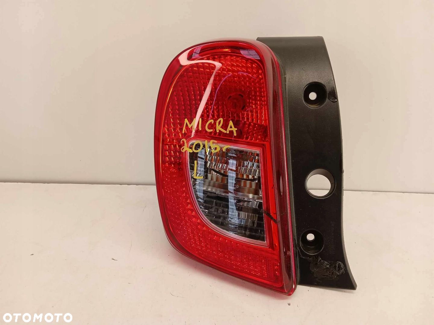 LAMPA LEWA TYLNA NISSAN MICRA IV 13-16 - 1