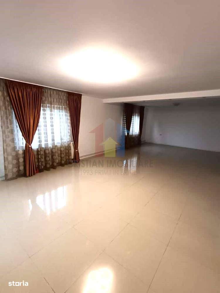 Vila ELEGANTA Chercea 244mp construiti si 447mp teren - Imagine principală: 5/20