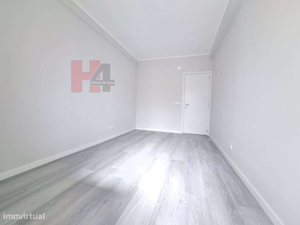 Apartamento T2 totalmente remodelado em Oeiras próximo da praia-17