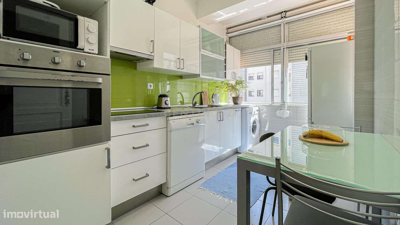 Apartamento T1 convertido em T2 - Remodelado - 10 min Metro-2