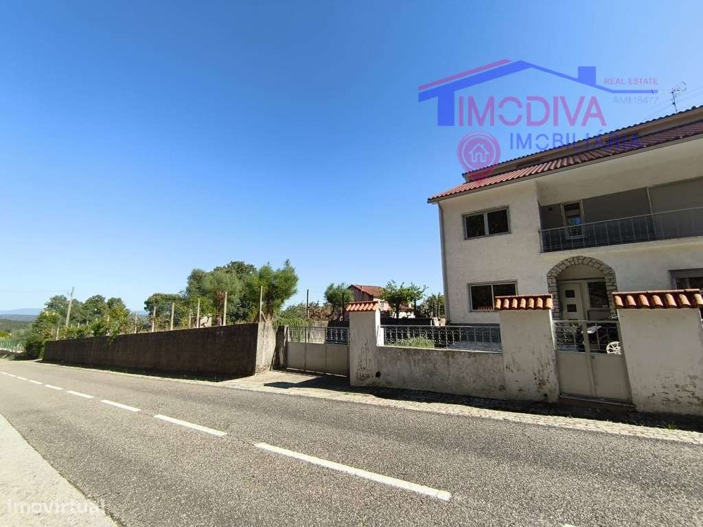 Moradia T3 com garagem e Terreno com 1850 m2 em Arega, Figueiró dos...-2
