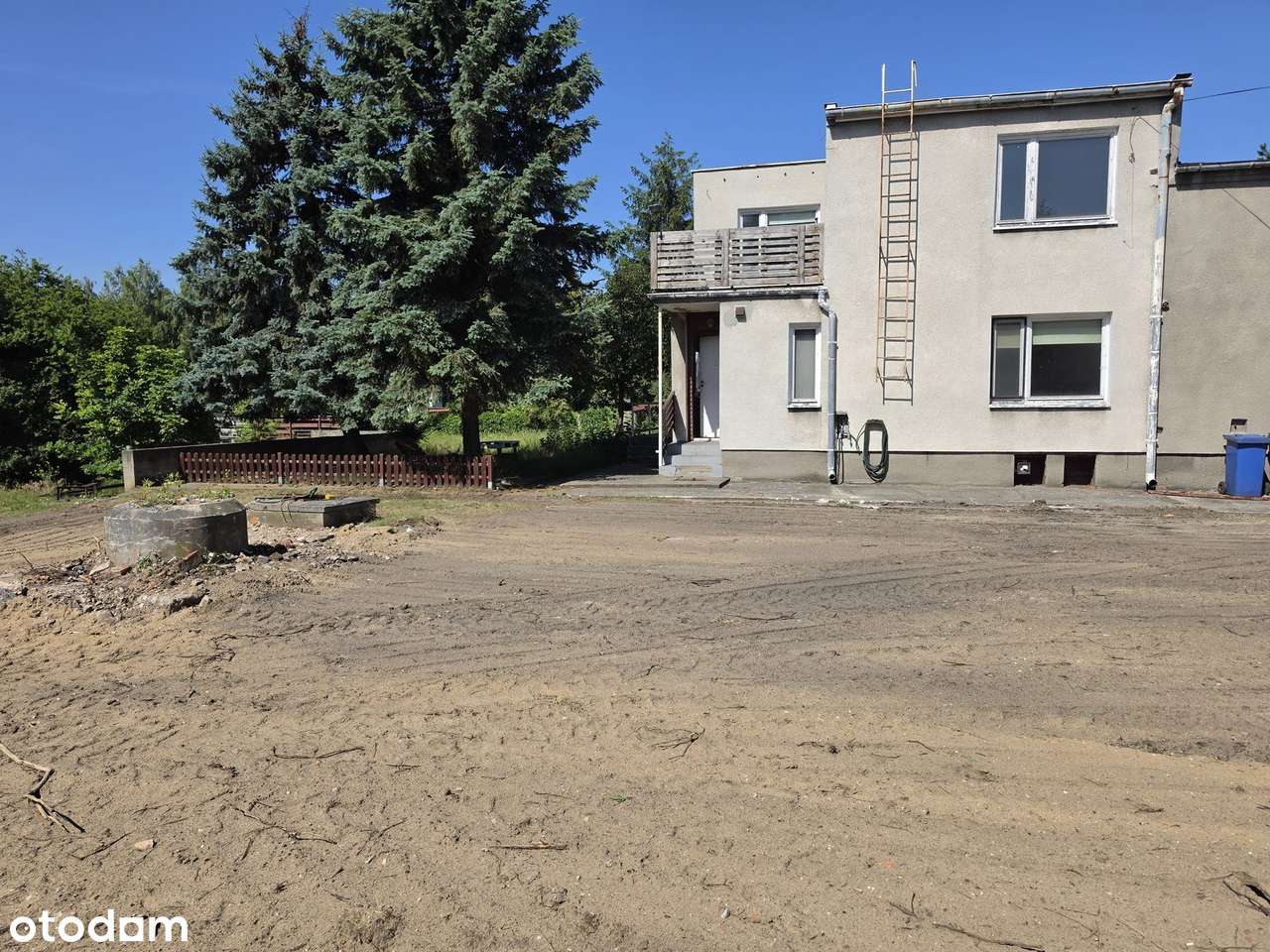 Dom blisko Łodzi - piętrowy 103,75 m² na działce 1 490 m² bezposrednio