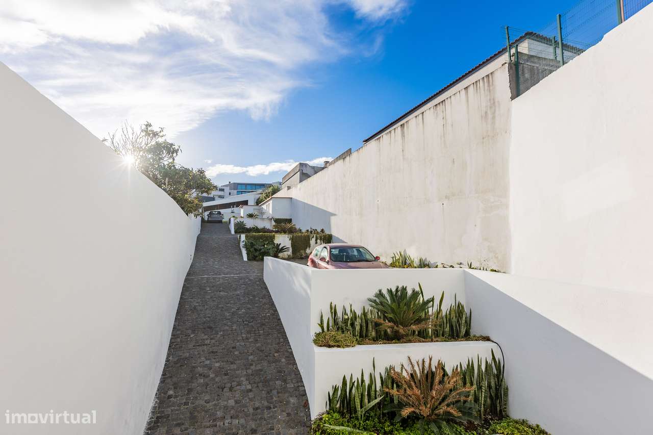 Prédio T5 - Centro de Ponta Delgada-26