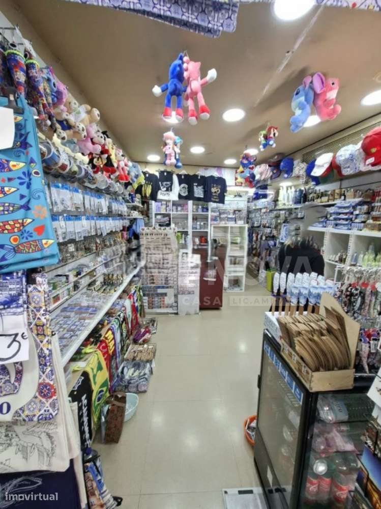 Trespasse de Loja – Rua de Santa Catarina - Localização Premium - Grande imagem: 3/6