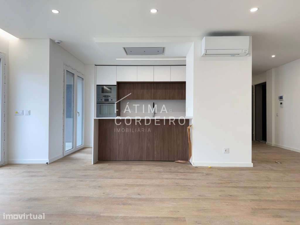 T3 com varanda, parqueamento e arrecadação individual, Sto António ... - Grande imagem: 4/19