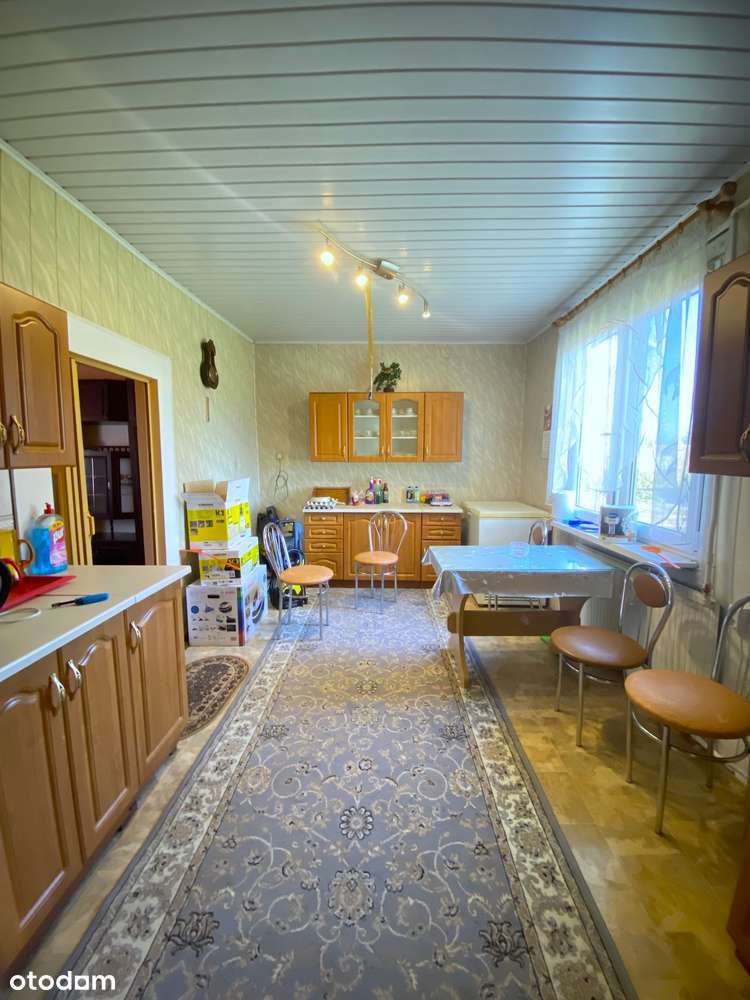 Urokliwy dom na sprzedaż wśród lasów-10