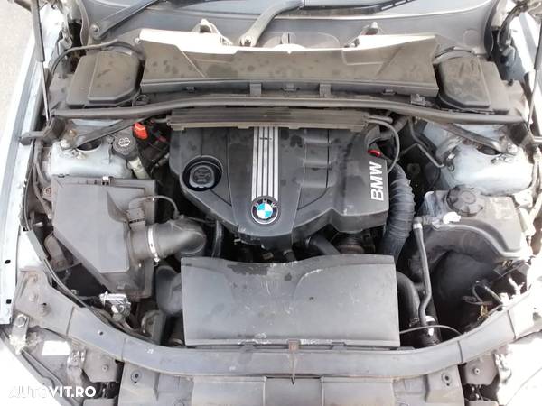 Dezmembrez BMW seria 3 E90 E91 E92 E93 NFL / FL / LCI / M Pachet motor calculator cutie viteze usa aripa capota haion trager bara faruri xenon stop interior jante navigatie oglinzi plafon praguri volan etc - 25