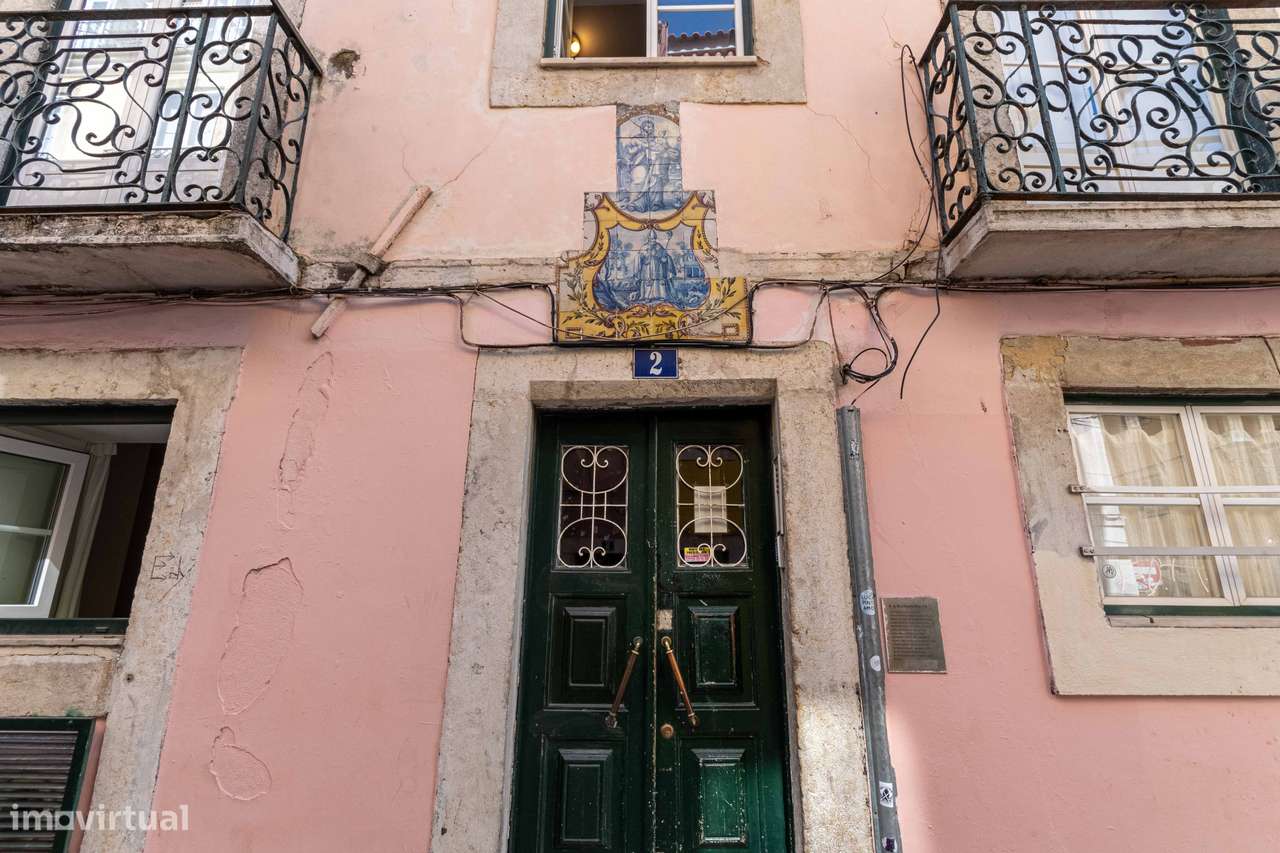 Charmoso apartamento T0 no icónico bairro da Bica, Chiado-11
