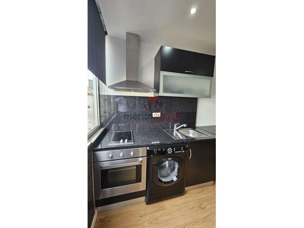 Oferta da Escritura e Registo- Ap. T1 com vista para a cidade - PORTO - Grande imagem: 5/19