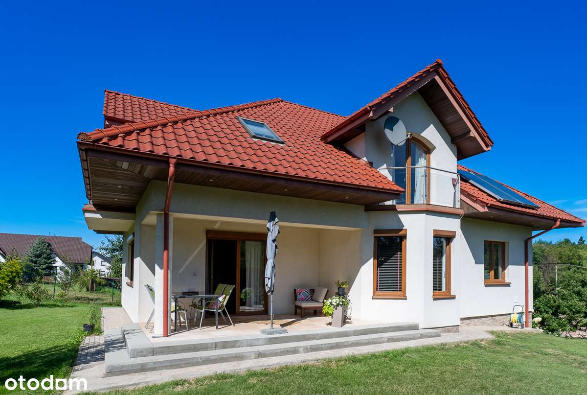 Przytulny dom wolnostojący w Wieliczce działka 10 ar-16