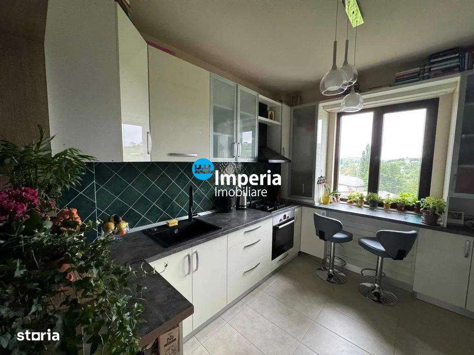 Apartament 2 cam, decomandat, de vanzare in zona Bucium -- - Imagine principală: 3/6