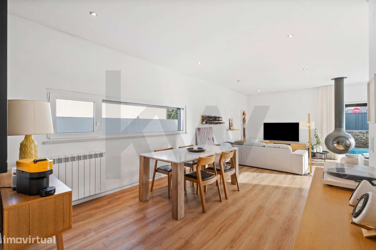 Venda Moradia - T4 térrea com piscina de sal e energia solar - Localiz - Grande imagem: 4/34