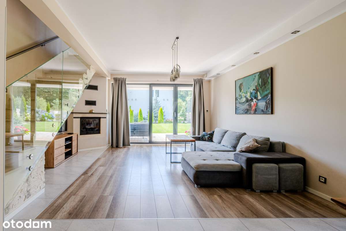 Nowoczesny bliźniak z pięknym ogrodem-1