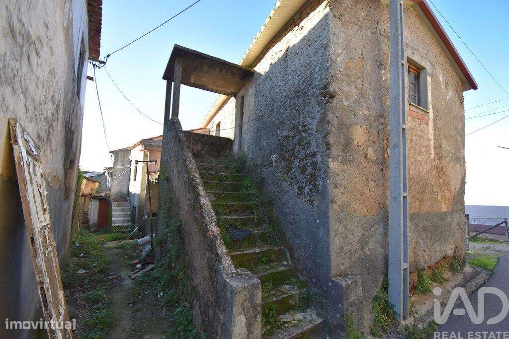 Casa / Villa T3 em Lousã e Vilarinho de 200 m2 - Grande imagem: 4/32