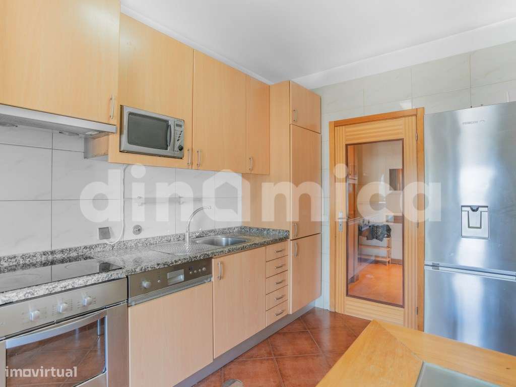 T2+1 - Com garagem e piscina! - Grande imagem: 4/17