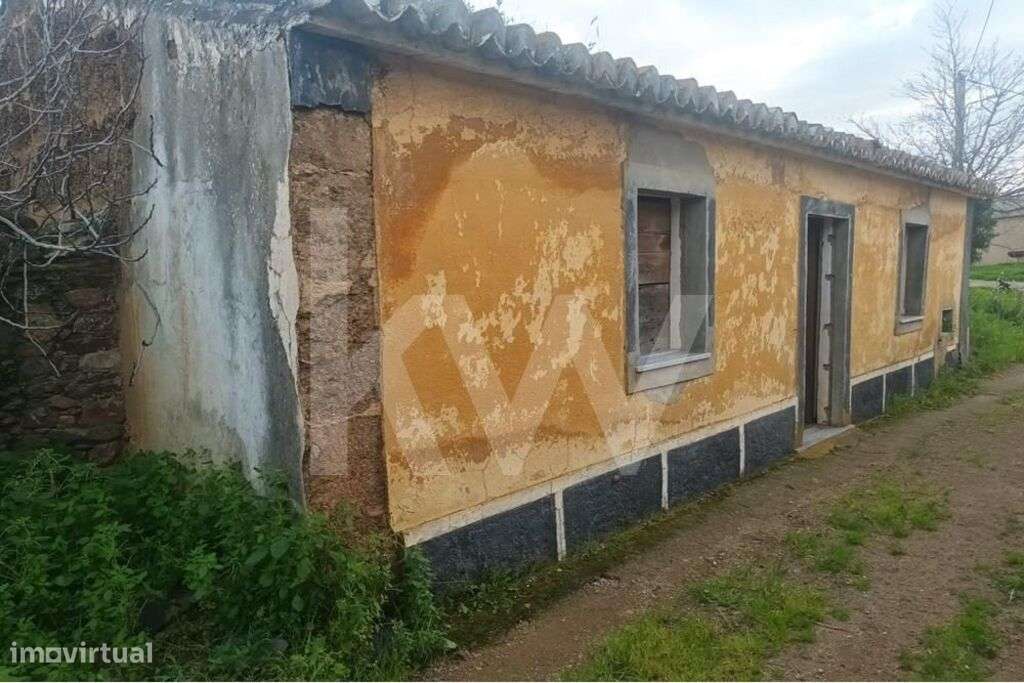 T3 com Terreno de 378m2 para Recuperar em Mértola - Corte Pequena - Grande imagem: 4/39