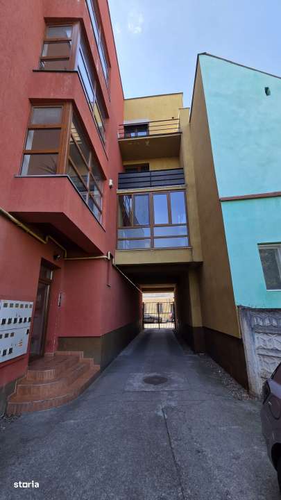Apartament 3 camere de vanzare – zona Titulescu-1