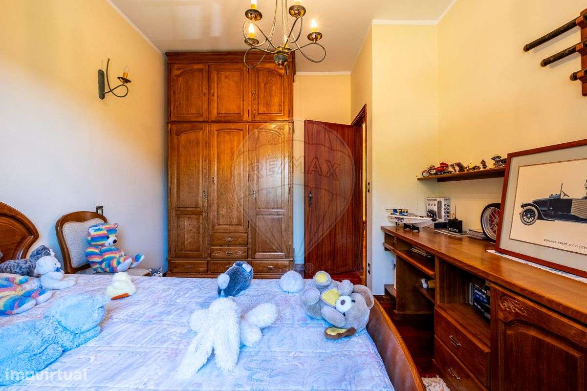 Moradia T4 para venda-7