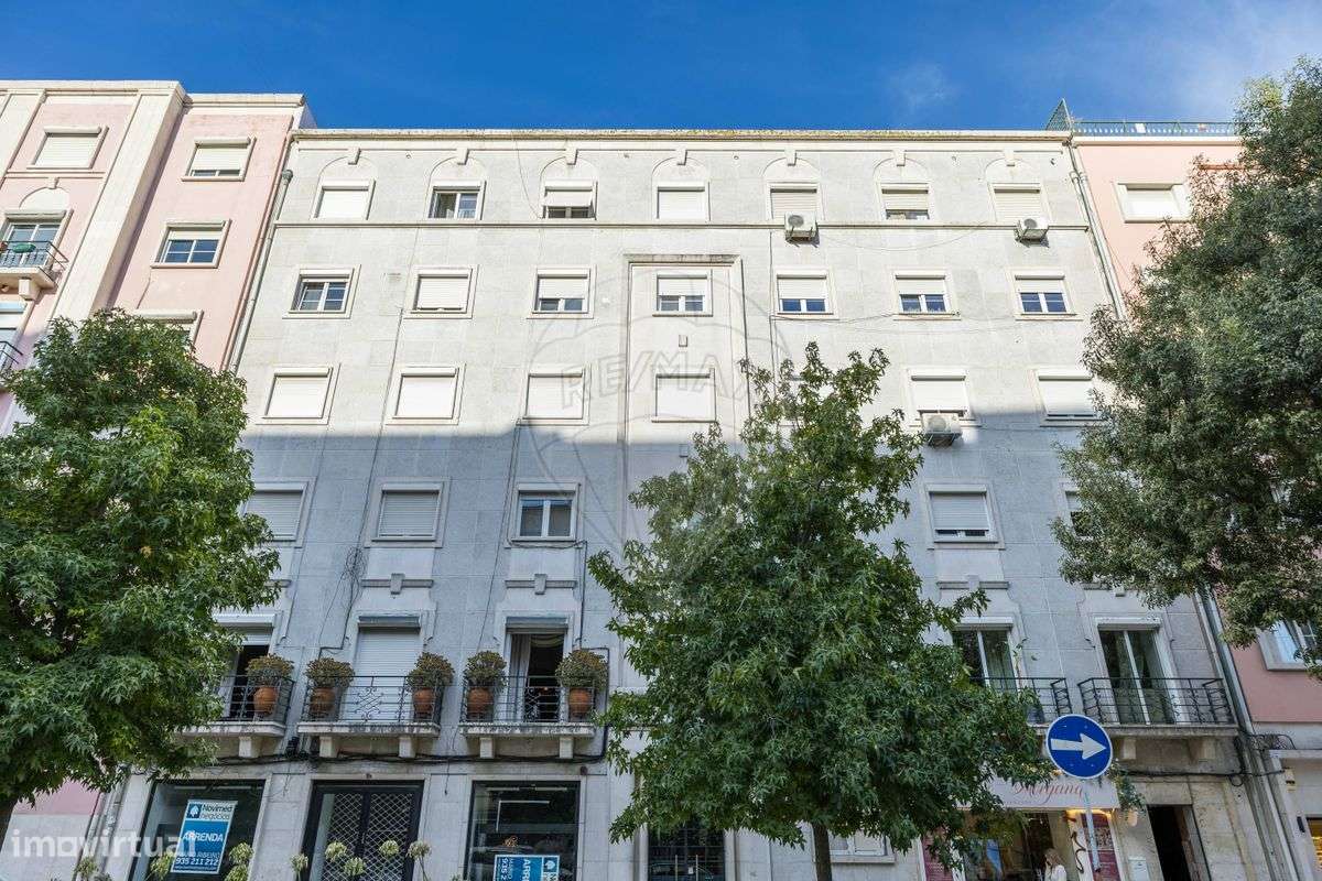 Apartamento T4 para venda - Grande imagem: 2/29