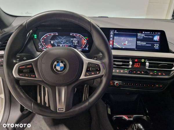 BMW Seria 2 218i M Sport - 8