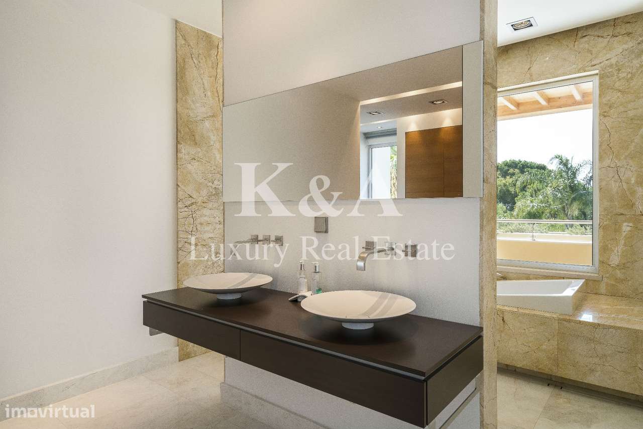 Moderna moradia V5 em resort no Alvor, Algarve.-21