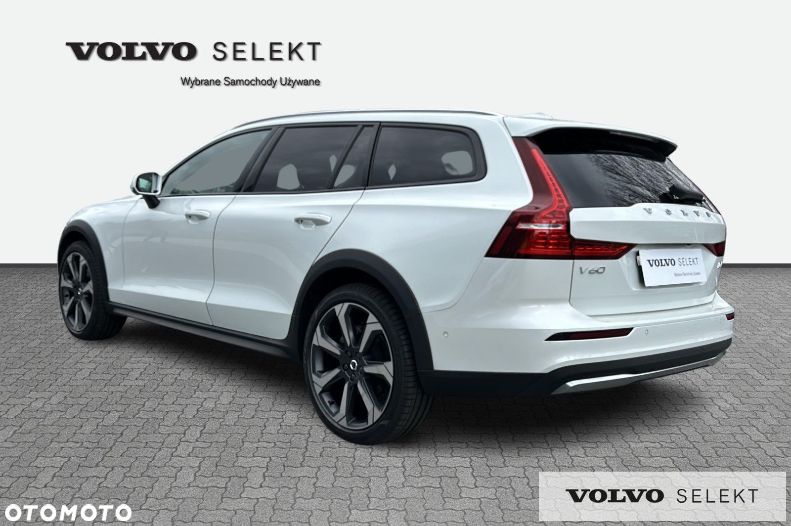 Volvo V60 Cross Country - 4