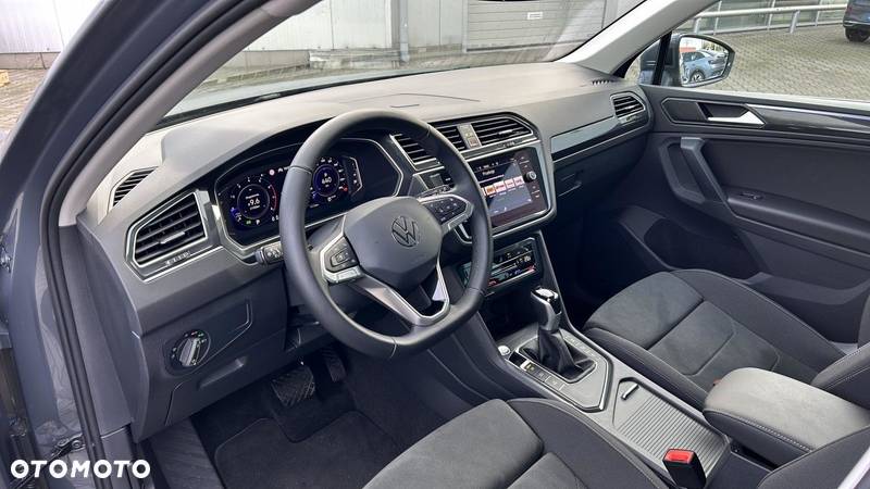 Volkswagen Tiguan 1.5 TSI EVO Elegance DSG - 11