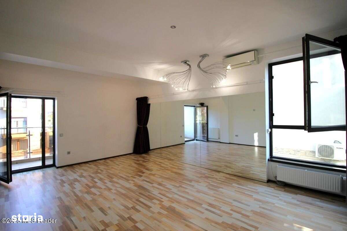 Popesti-Leordeni, Sf. Agnes, vila 2010, p+1+m, 216 mp, curte 138 mp-15