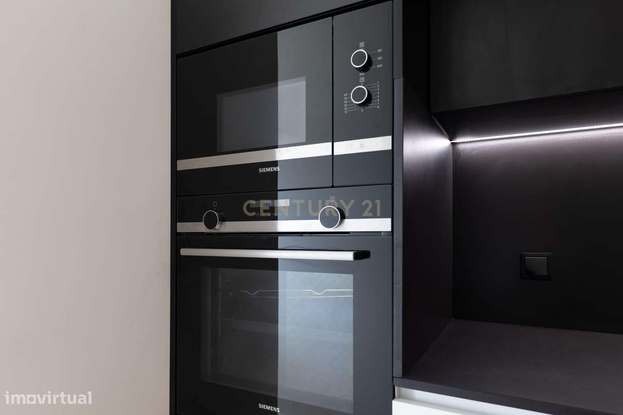 Apartamento T2 praticamente novo , nas Antas, Porto-33