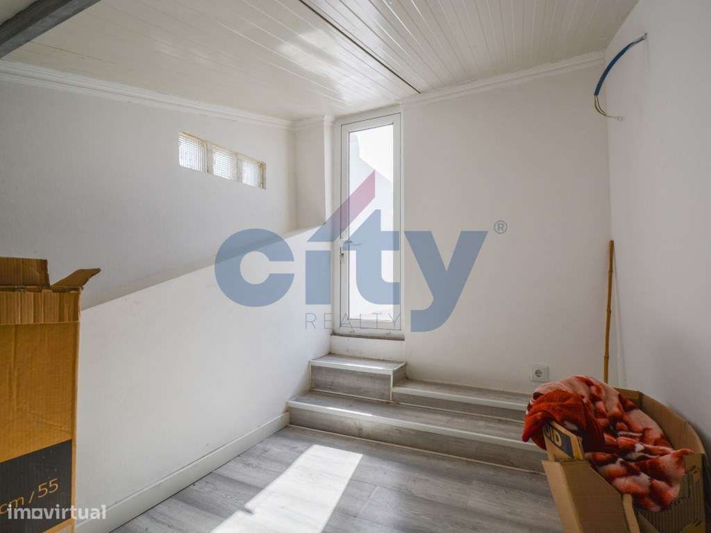 Moradia T2 c/ Terraço e Espaço Exterior | Tramagal, Abrantes-18