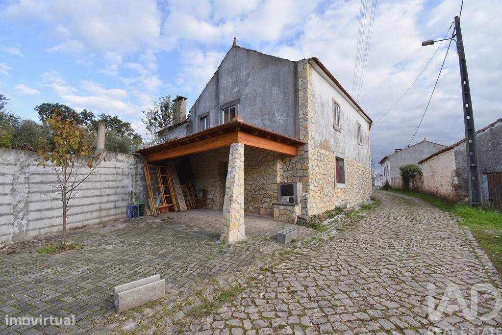 Moradia isolada T3 em Maçãs de Dona Maria de 126 m2 - Grande imagem: 3/35