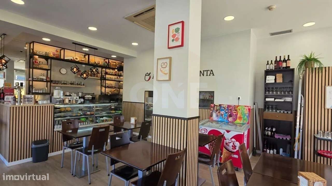 Restaurante/Café para Trespasse na Venda do Pinheiro | Mafra-0