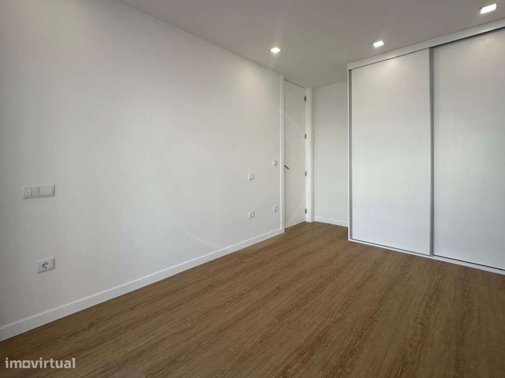 T3 em 1ª Linha de Mar em Aver-o-Mar na Póvoa de Varzim - Grande imagem: 5/30