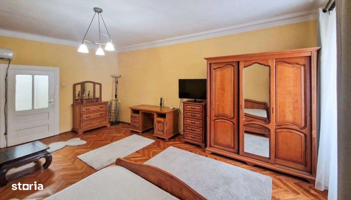 Garsoniera de inchiriat  Centrul Istoric-Brasov - Imagine principală: 4/15