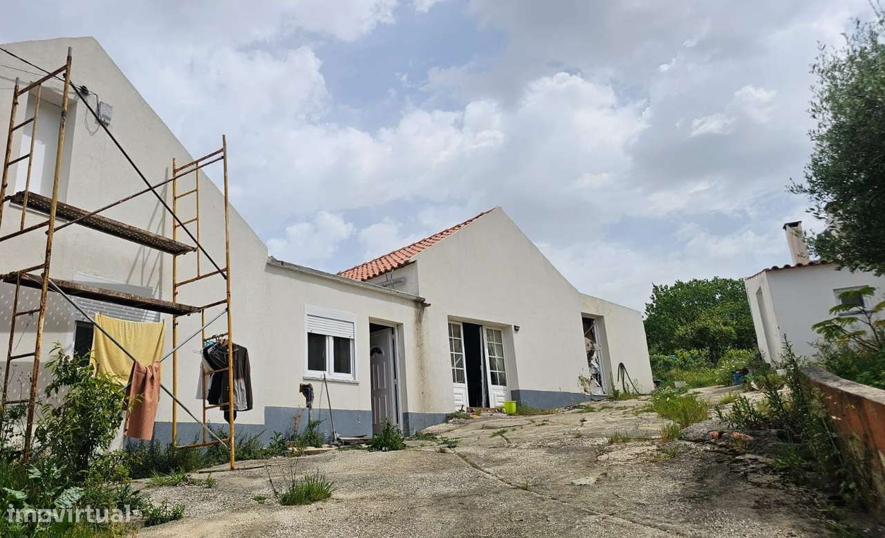 Moradia T4 em Lapaduços, Vila Verde dos Francos-22
