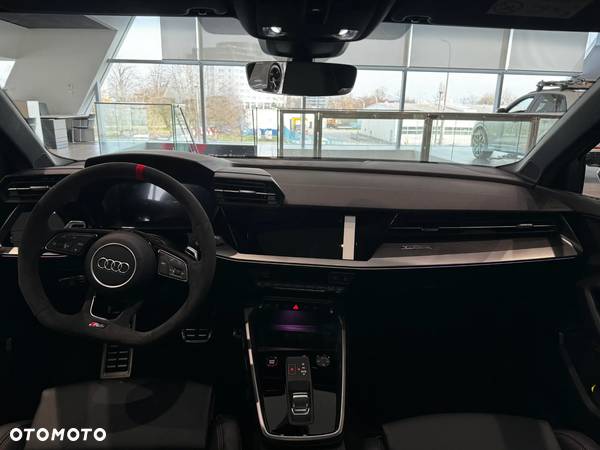 Audi RS3 TFSI Quattro S tronic - 13