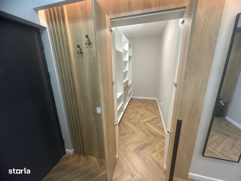 OPORTUNITATE !!! se vinde apartament ULTRAMODERN  Str Urusagului 3 cam-5