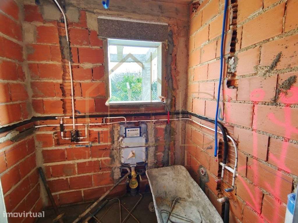 Sofisticada Moradia Térrea T3 +1 com Piscina. Fernão Ferro-16