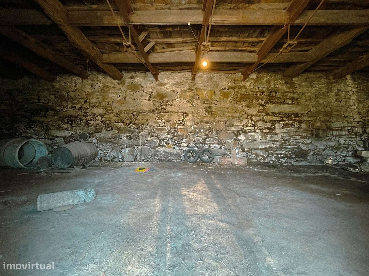 Quinta com Casa senhorial brasonada do Século XVIII na região do Douro-14