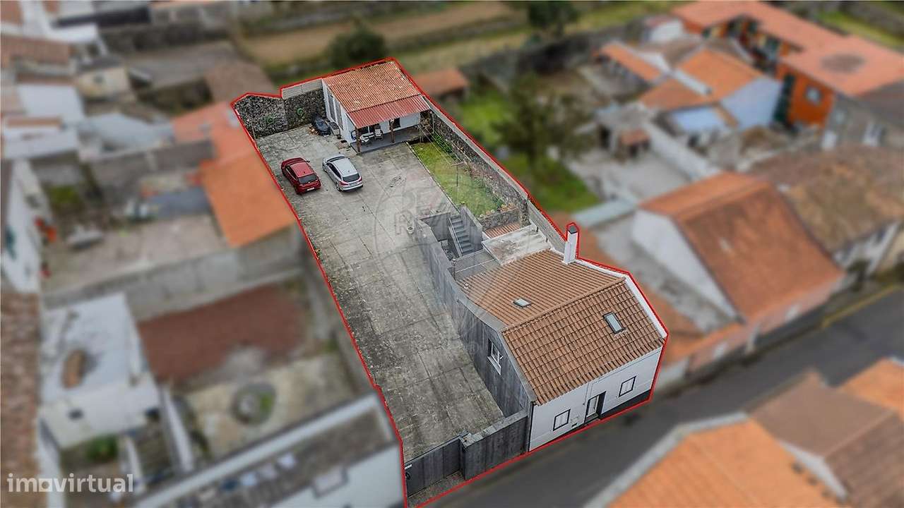 Moradia T4 para venda-5